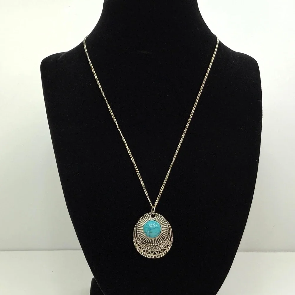 Turquoise Acrylic Cabochon Stone Medallion Pendant Necklace Silver Tone Jewelry